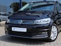 Volkswagen Touran 1.5 TSI | Automaat | Highline | 7 P. | Adapt. Cruise Control | Pano | Navi | Winter Pakket | 3-zone Climate Control | El. Achterklep | Dig. Dashboard | LED Koplampen | DAB | Apple Carplay/Android | |