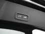 Volvo XC40 Twin Recharge AWD Plus | 408pk | Trekhaak | Warmtepomp | Adaptive Cruise | BLIS | Stoel- & Stuurwielverwarming | Getint glas | All Season