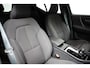 Volvo XC40 Twin Plus AWD | Trekhaak | Stoel- en stuurverwarming | 19"-5-Doppelspeichen Sport-Design Diamantschnitt/Hochglanzschwarz | 4 seizoenen banden | Achteruitrijcamera