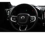 Volvo XC40 Twin Plus AWD | Trekhaak | Stoel- en stuurverwarming | 19"-5-Doppelspeichen Sport-Design Diamantschnitt/Hochglanzschwarz | 4 seizoenen banden | Achteruitrijcamera