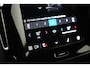 Volvo XC40 Twin Plus AWD | Trekhaak | Stoel- en stuurverwarming | 19"-5-Doppelspeichen Sport-Design Diamantschnitt/Hochglanzschwarz | 4 seizoenen banden | Achteruitrijcamera
