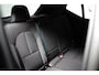 Volvo XC40 Twin Plus AWD | Trekhaak | Stoel- en stuurverwarming | 19"-5-Doppelspeichen Sport-Design Diamantschnitt/Hochglanzschwarz | 4 seizoenen banden | Achteruitrijcamera