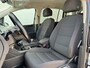 Volkswagen Touran 1.4 TSI Highline Business 7p Automaat Carplay Stoelverwarming Clima Cruise All-Seasonbanden