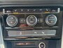 Volkswagen Touran 1.4 TSI Highline Business 7p Automaat Carplay Stoelverwarming Clima Cruise All-Seasonbanden