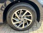Volkswagen Touran 1.4 TSI Highline Business 7p Automaat Carplay Stoelverwarming Clima Cruise All-Seasonbanden