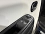 Renault Twingo Z.E. R80 Intens Automaat | 1e eigenaar | Apple CarPlay/Android Auto | Climate Control | Lichtmetalen Velgen | Cruise Control | Licht & Regen Sensor | Half Leder | Privacy Glass | Elektrische Ramen & Spiegels |