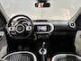 Renault Twingo Z.E. R80 Intens Automaat | 1e eigenaar | Apple CarPlay/Android Auto | Climate Control | Lichtmetalen Velgen | Cruise Control | Licht & Regen Sensor | Half Leder | Privacy Glass | Elektrische Ramen & Spiegels |