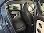 Renault Twingo Z.E. R80 Intens Automaat | 1e eigenaar | Apple CarPlay/Android Auto | Climate Control | Lichtmetalen Velgen | Cruise Control | Licht & Regen Sensor | Half Leder | Privacy Glass | Elektrische Ramen & Spiegels |