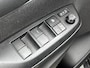 Toyota Yaris 1.5 Hybrid 115 Dynamic Comfort Pack | BTW voertuig | Stoel+stuurverwarming | Parkeersensoren voor+achter | Dodehoek detectie | Draadloze telefoonlader | Apple CarPlay/Android Auto | Cruise Control Adaptive |