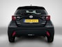 Toyota Yaris 1.5 Hybrid 115 Dynamic Comfort Pack | BTW voertuig | Stoel+stuurverwarming | Parkeersensoren voor+achter | Dodehoek detectie | Draadloze telefoonlader | Apple CarPlay/Android Auto | Cruise Control Adaptive |