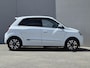 Renault Twingo Z.E. R80 Intens / SOH 94% / Dealer onderhouden / 3 fase laden / Achteruitrijcamera / Cruise control / Apple Carplay Android Auto / Parkeersensoren achter / Navigatie / Lichtmetalen wielen 15“ /