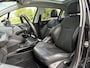 Peugeot 2008 1.2 PureTech GT-line | Airco | Camera | Panorama dak | Stoelverwarming | Leder | Trekhaak | Distributieriem vervangen |