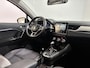 Renault Captur 145PK E-Tech Hybrid Intens Automaat | 1e eigenaar | Parkeersensoren | Climate Control | Apple CarPlay/Android Auto | Cruise Control | Lichtmetalen Velgen | Privacy Glass | Keyless Entry | Armsteun |