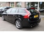 Volvo V60 2.0 D3 Momentum Business NAVI CRUISE CLIMA TREKHAAK NAP LMV 17" DISTRIBUTIERIEM=VERVANGEN!