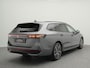 Volkswagen Passat Variant R-Line 1.5 eHybrid 272 PK | LED Matrix IQ | Trekhaak | Panoramadak | Leder | Stoelventilatie & Verwarming | Head-up Display | Harman/Kardon | Side Assist | 360 Camera