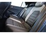 Volkswagen Golf 1.5 eHybrid GTE 272PK / 200kW DSG, 60 maanden / 100.000km garantie, lederen 'Vienna' bekleding, elektrisch verstelbare stoelverstelling, dynamic chassis control (DCC), panoramadak, Blackstyle pakket, wegklapbare trekhaak, LED Matrix (IQ.Lights), head-up display, achteruitrijcamera (Rear View), 18" 'Richmond' LMV, parkeerassistent (park assist pro), winterpakket (verwarmbare voorstoelen, ventileerbare voorstoelen), keyless go & entry, privacy glas, dodehoekdetectie (Side Assist), adaptieve cruise control (ACC) met Travel Assist, alarm klasse III etc.