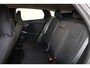 Volvo V40 T2 Kinetic - Bi-Xenon koplampen - Verwarmde voorstoelen - Parkeersensoren achter - High Performance Audio - Cruise Control - Navigatie - 16' LMV