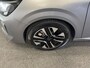 Peugeot 208 Hybrid 100 AUT Allure Navigatie Apple Carplay/ Android Auto Camera Parkeersensoren Adaptive Cruise Control Stoelverwarming Ledverlichting Climate control