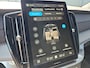 Volvo XC90 2.0 T8 Plug-in hybrid AWD Ultra Black Edition | Luchtvering | Trekhaak | Massage | Stoelventilatie |