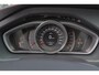 Volvo V40 T2 Kinetic - Verwarmde voorstoelen, stuur & achterbank - Parkeersensoren achter - Volvo On Call - Cruise Control - Standkachel - 16' LMV