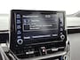Toyota Corolla Touring Sports 1.8 Hybrid Executive Bi-Tone | Dealer onderhouden | Head-Up display | Dodehoek detectie | Parkeersensoren voor+achter met assistent | elektrische achterklep | Stoelverwarming | Draadloze telefoonlader |