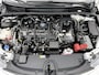 Toyota Corolla Touring Sports 1.8 Hybrid Executive Bi-Tone | Dealer onderhouden | Head-Up display | Dodehoek detectie | Parkeersensoren voor+achter met assistent | elektrische achterklep | Stoelverwarming | Draadloze telefoonlader |