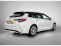 Toyota Corolla Touring Sports 1.8 Hybrid Executive Bi-Tone | Dealer onderhouden | Head-Up display | Dodehoek detectie | Parkeersensoren voor+achter met assistent | elektrische achterklep | Stoelverwarming | Draadloze telefoonlader |