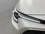 Toyota Corolla Touring Sports 1.8 Hybrid Executive Bi-Tone | Dealer onderhouden | Head-Up display | Dodehoek detectie | Parkeersensoren voor+achter met assistent | elektrische achterklep | Stoelverwarming | Draadloze telefoonlader |