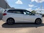 BMW 2-Serie Gran Tourer 216i 7pers High Executive met parkeersensoren / camera en navigatie en bluetooth telefoon / media en airco