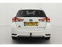Toyota Auris Touring Sports 1.8 Hybrid Executive | Volledige dealerhistorie | Panoramadak | Trekhaak | Leder | Navigatie | Stoelverwarming | LED | Keyless | Parkeersensoren voor/achter | Clima | Cruise Control | Camera | 16 inch | Rijstrooksensor | Bluetooth