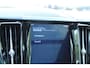 Volvo XC60 T8 Automaat Twin Engine AWD R-Design | Panoramadak | Cruise Control | Achteruitrijcamera | Semi elektrisch bedienbare trekhaak | Standkachel |