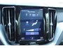 Volvo XC60 T8 Automaat Twin Engine AWD R-Design | Panoramadak | Cruise Control | Achteruitrijcamera | Semi elektrisch bedienbare trekhaak | Standkachel |