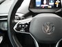 Volkswagen ID.5 Pro 77 kWh 204 PK | SoH 97% | LED | Navigatie | Achteruitrij Camera | Stoelverwarming Voor | Adaptieve Cruise Control |