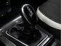 Volvo V40 1.5 T3 Dynamic Edition [CRUISE CONTROL, STOELVERWARMING, DIGITALE TELLER, BLUETOOTH, NAVIGATIE, CLIMATE, NIEUWSTAAT]