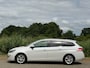 Peugeot 308 SW 1.2 e-THP Blue Lease Executive - Blanc Nacre - Panorama/Boekjes - Fris