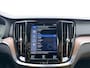 Volvo V60 T8 390pk AWD Inscription / Panorama dak / Apple carplay / Trekhaak / Elektrische achterklep / Lederen bekleding /