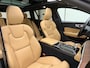 Volvo V60 T8 390pk AWD Inscription / Panorama dak / Apple carplay / Trekhaak / Elektrische achterklep / Lederen bekleding /