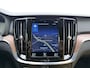 Volvo V60 T8 390pk AWD Inscription / Panorama dak / Apple carplay / Trekhaak / Elektrische achterklep / Lederen bekleding /