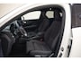 Volvo C40 Recharge Plus 69 kWh 3-fase [ Panorama LED Stoel-en stuurverwarming ]
