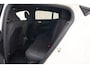Volvo C40 Recharge Plus 69 kWh 3-fase [ Panorama LED Stoel-en stuurverwarming ]