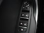 Kia Ceed 1.5 T-GDi GT-Line | Panoramadak | Trekhaak | Stuur/stoel verwarming | Camera | Park assist | Adaptive cruise | Carplay | Dodehoek detectie | Virtual |