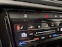 Volkswagen T-Roc 1.5 TSI R-LINE/BLACK STYLE/PANO/IQ DRIVE/EL A KLEP/19 INCH/ENZ