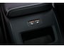 Volvo XC60 2.0 T6 Plug-in Hybrid AWD Plus Dark | PHEV Long Range | Harman Kardon Audio | Achteruitrijcamera | Parkeersensoren | Panoramadak | Lichtmetalen Velgen 20 inch | Sportstoelen | Stoelverwarming voor en achter | Keyless Entry | Elektrische Achterklep | Elektrisch Verstelbare Voorstoelen | Navigatie