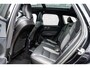 Volvo XC60 2.0 T6 Plug-in Hybrid AWD Plus Dark | PHEV Long Range | Harman Kardon Audio | Achteruitrijcamera | Parkeersensoren | Panoramadak | Lichtmetalen Velgen 20 inch | Sportstoelen | Stoelverwarming voor en achter | Keyless Entry | Elektrische Achterklep | Elektrisch Verstelbare Voorstoelen | Navigatie