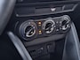 Mazda 2 1.5 Skyactiv-G Sportive | Apple Carplay/Android Auto | Achteruitrijcamera | Airco | Lichtmetalen velgen | LED dagrijverlichting |