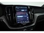 Volvo XC60 2.0 T6 Plug-in hybrid AWD Plus Black Edition | Rijklaar! | S/K-Dak | Bliss | Leder+Memory | Adapt. Cruise | Stoel-Stuurverw. | Verw. Ruit | Dig. Cockpit | Google | 360*+PDC | LED | 21'' | Elek. Klep V