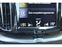 Volvo XC60 2.0 T5 AWD Inscription | | Verwarmbare voorstoelen | Apple Carplay | Android Auto | Semi elektrische trekhaak | Cruise Control | Geheugenfunctie bestuurdersstoel| alarmklasse 3| Park Assist voor en achter