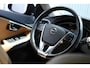 Volvo V40 Cross Country T3Automaat Polar+ Luxury | Panoramadak | Premium audio installatie | Verwarmbare voorstoelen | Standkachel | Keyless |