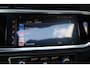 Audi Q3 45 TFSI e S edition MF Sportstuur afgevlakt, panoramadak, verwarmbare voorstoelen, comfortsleutel, autmatisch dimmende binnenspiegel, Optiek pakket zwart, 20" LM velgen, hout klavierlak zwart, spiegels automatisch dimmend, Audi virtueel cockpit Plus, Bang & Olufsen, 360 graden cameras, Bekleding twinleder S-Line, Adaptive cruise control, Matrix LED koplampen, Privacy Glas, Ambiente verlichting Plus