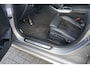 BMW 3-Serie 318i Executive Edition | Head-up display |